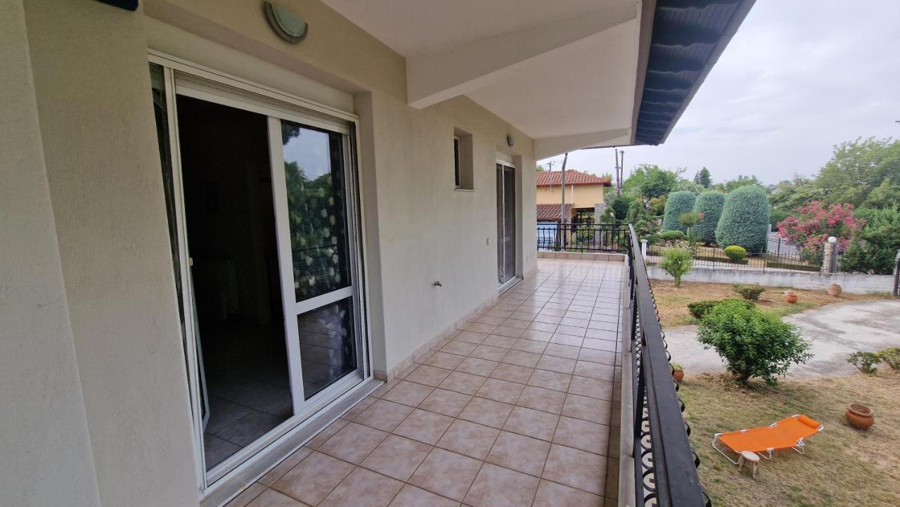 Modern Sea Villa In Leptokaria Buitenkant foto
